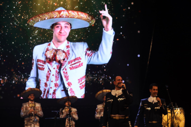 Actuación del grupo musical Tenampas en el Pabellón Navarra Arena./