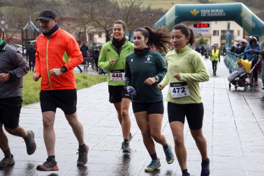 Participantes en las carreras disputadas en la IV Sansilbestrail de Zubiri./