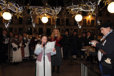Foto del desfile de Olentzero y Mari Domingi en Tudela./