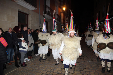 Foto del desfile de Olentzero y Mari Domingi en Tudela./