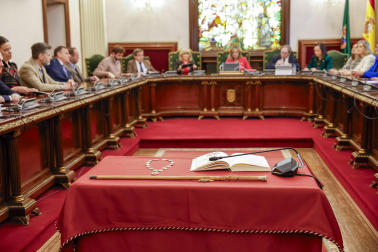 Pleno del Ayuntamiento de Pamplona que vota la moción de censura contra Cristina Ibarrola (UPN).