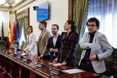 Pleno del Ayuntamiento de Pamplona que vota la moción de censura contra Cristina Ibarrola (UPN).