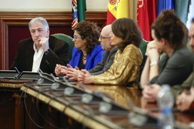 Pleno del Ayuntamiento de Pamplona que vota la moción de censura contra Cristina Ibarrola (UPN).