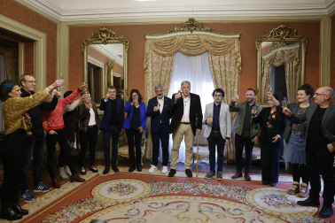 Joseba Asiron, nuevo alcalde de Pamplona tras la moción de censura contra Cristina Ibarrola.