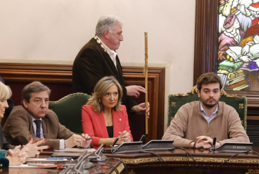 Joseba Asiron, nuevo alcalde de Pamplona tras la moción de censura contra Cristina Ibarrola.