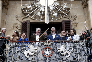 Joseba Asiron (EH Bildu), nuevo alcalde de Pamplona tras la moción de censura a Cristina Ibarrola (UPN).