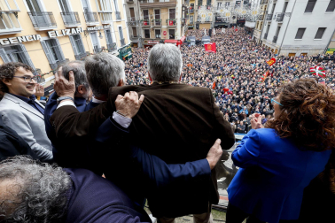 Joseba Asiron (EH Bildu), nuevo alcalde de Pamplona tras la moción de censura a Cristina Ibarrola (UPN).