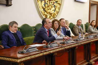 Joseba Asiron (EH Bildu), nuevo alcalde de Pamplona tras la moción de censura a Cristina Ibarrola (UPN).