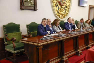 Joseba Asiron (EH Bildu), nuevo alcalde de Pamplona tras la moción de censura a Cristina Ibarrola (UPN).
