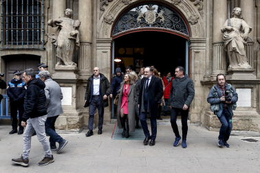 Fotos de la moción de censura en el Ayuntamiento de Pamplona.