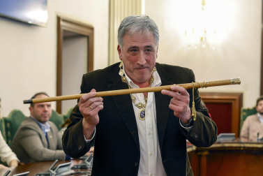 Fotos de la moción de censura en el Ayuntamiento de Pamplona.