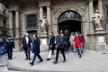 Fotos de la moción de censura en el Ayuntamiento de Pamplona.