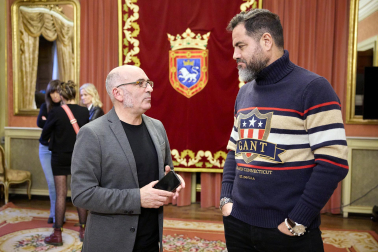 Imágenes de la moción de censura y nombramiento de Joseba Asiron como alcalde de Pamplona./
