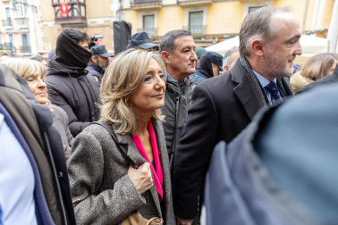 Imágenes de la moción de censura y nombramiento de Joseba Asiron como alcalde de Pamplona./