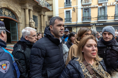 Imágenes de la moción de censura y nombramiento de Joseba Asiron como alcalde de Pamplona./