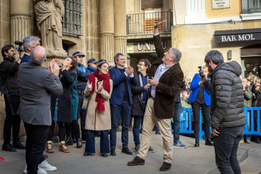 Imágenes de la moción de censura y nombramiento de Joseba Asiron como alcalde de Pamplona./