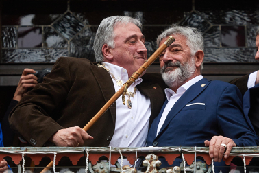 Imágenes de la moción de censura y nombramiento de Joseba Asiron como alcalde de Pamplona./