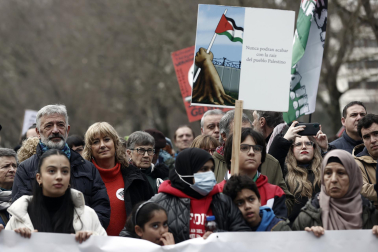 Fotos de la manifestación de Pamplona en apoyo al pueblo palestino ante los ataques de Israel. /