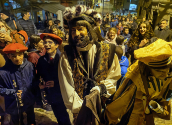 Fotos de la llegada del pregonero de los Reyes Magos a Estella.
