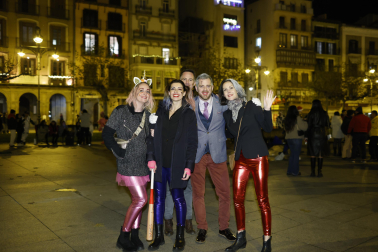 Foto de los disfraces de la Nochevieja 2023 en Pamplona./