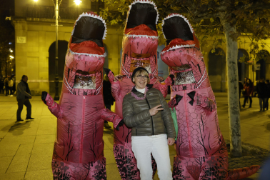 Foto de los disfraces de la Nochevieja 2023 en Pamplona./