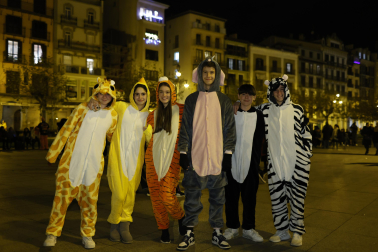 Foto de los disfraces de la Nochevieja 2023 en Pamplona./