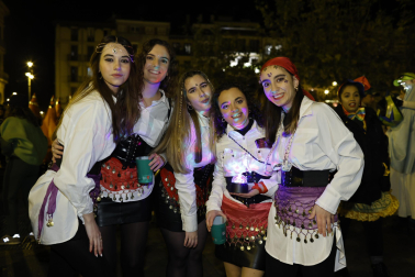 Foto de los disfraces de la Nochevieja 2023 en Pamplona./