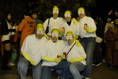 Foto de los disfraces de la Nochevieja 2023 en Pamplona./