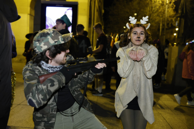Foto de los disfraces de la Nochevieja 2023 en Pamplona./