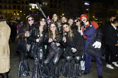 Foto de los disfraces de la Nochevieja 2023 en Pamplona./