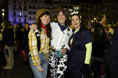 Foto de los disfraces de la Nochevieja 2023 en Pamplona./