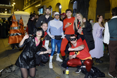 Foto de los disfraces de la Nochevieja 2023 en Pamplona./