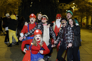 Foto de los disfraces de la Nochevieja 2023 en Pamplona./