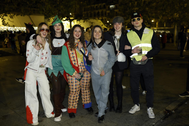 Foto de los disfraces de la Nochevieja 2023 en Pamplona./