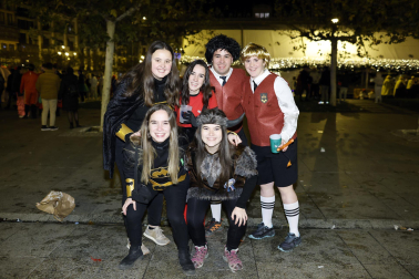Foto de los disfraces de la Nochevieja 2023 en Pamplona./