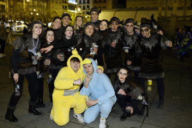 Foto de los disfraces de la Nochevieja 2023 en Pamplona./