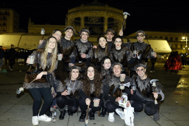 Foto de los disfraces de la Nochevieja 2023 en Pamplona./