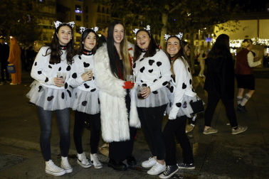 Foto de los disfraces de la Nochevieja 2023 en Pamplona./