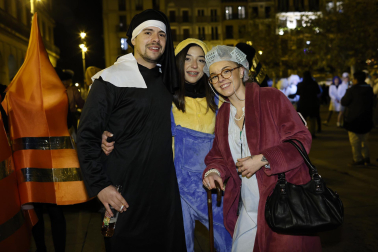 Foto de los disfraces de la Nochevieja 2023 en Pamplona./