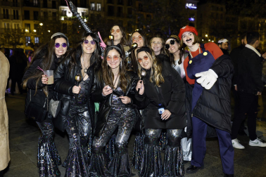Foto de los disfraces de la Nochevieja 2023 en Pamplona./