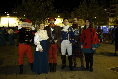 Foto de los disfraces de la Nochevieja 2023 en Pamplona./