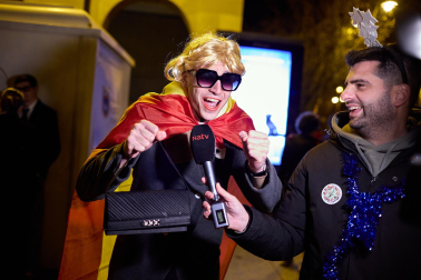 Foto de los disfraces de la Nochevieja 2023 en Pamplona./