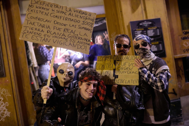 Foto de los disfraces de la Nochevieja 2023 en Pamplona./