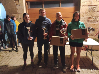 LA SAN SILVESTRE DE ULTZAMA, CON 134 PARTICIPANTES. El corredor de Leitza Daniel Párraga (27:24) y Lucía Oscoz, de Arraitz-Orkin (34:00) fueron los vencedores enlos 8kilómetros de  la 19ª San Silvestre de Ulzama, con salida y meta en Lizaso. En la prueba de 4 kilómetros -con salida en Iraitzoz- ganaron Yelko Pardiñas (13:16) y María Iraizoz, de Elso (17:19). Corrieron 134 inscritos./