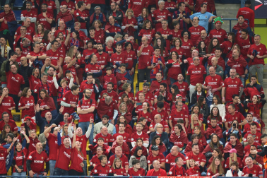 Fotos de los aficionados de Osasuna en la Supercopa de España en Riad. /