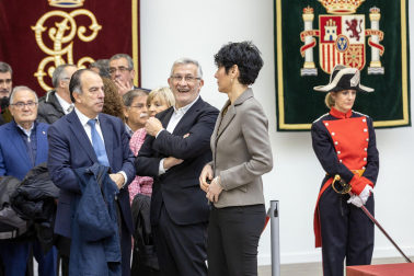 Fotos de la jura de José Miguel Barbero como nuevo responsable de la Comandancia de la Guardia Civil en Navarra.