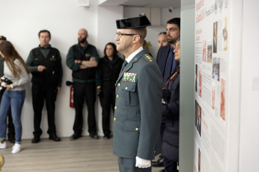Fotos de la jura de José Miguel Barbero como nuevo responsable de la Comandancia de la Guardia Civil en Navarra.