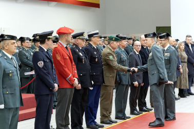 Fotos de la jura de José Miguel Barbero como nuevo responsable de la Comandancia de la Guardia Civil en Navarra.