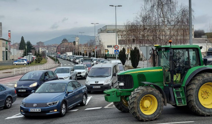 Vídeo de los tractores en la carretera de Zaragoza