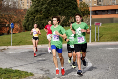 Fotos de la VIII Carrera de los Valientes de Niños contra el Cáncer en Pamplona.